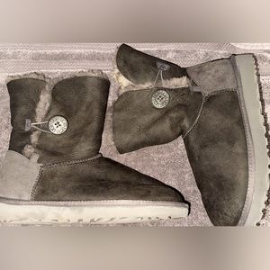 Authentic UGG Boot Gray Size 10